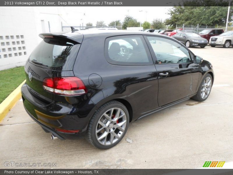 Deep Black Pearl Metallic / Titan Black 2013 Volkswagen GTI 2 Door