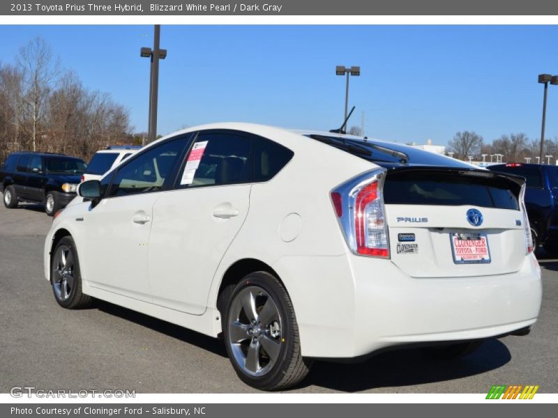Blizzard White Pearl / Dark Gray 2013 Toyota Prius Three Hybrid