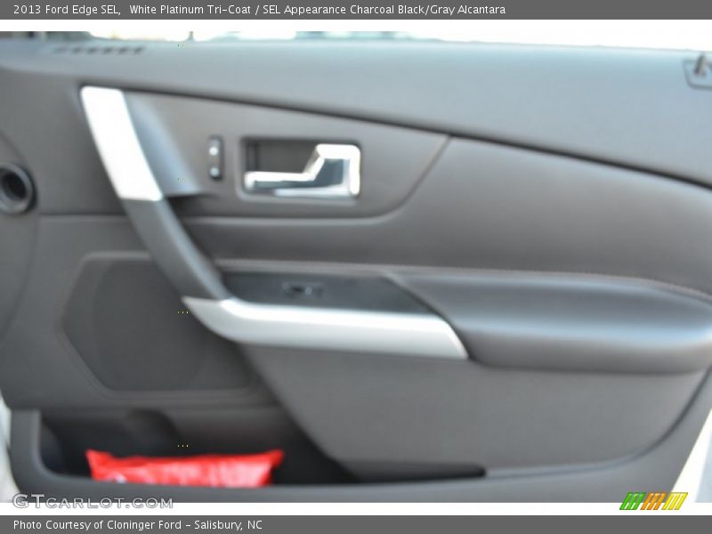 White Platinum Tri-Coat / SEL Appearance Charcoal Black/Gray Alcantara 2013 Ford Edge SEL