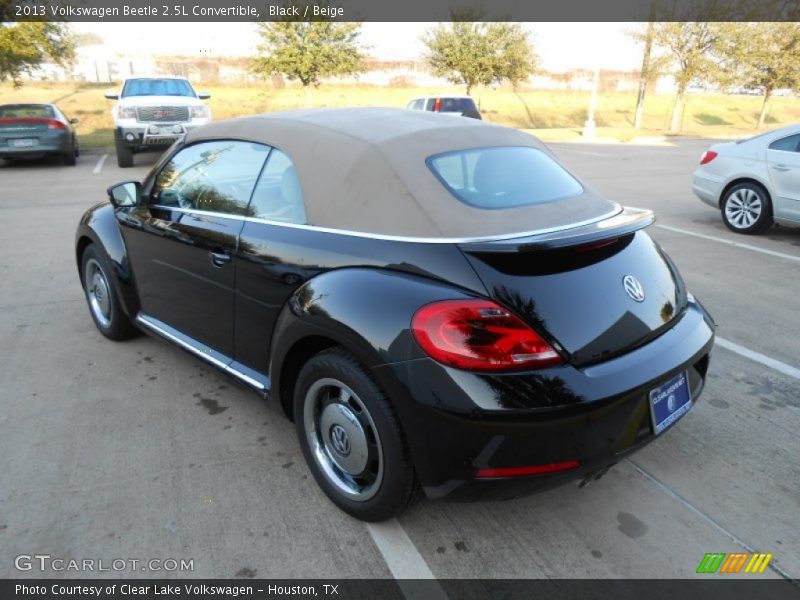 Black / Beige 2013 Volkswagen Beetle 2.5L Convertible