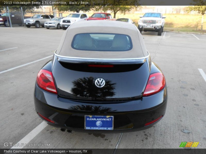 Black / Beige 2013 Volkswagen Beetle 2.5L Convertible