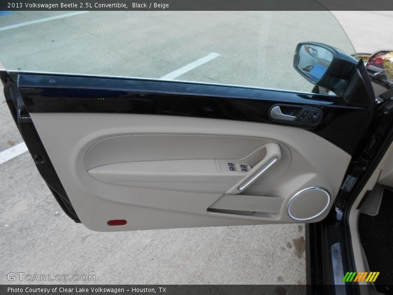 Door Panel of 2013 Beetle 2.5L Convertible