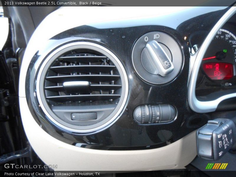 Black / Beige 2013 Volkswagen Beetle 2.5L Convertible