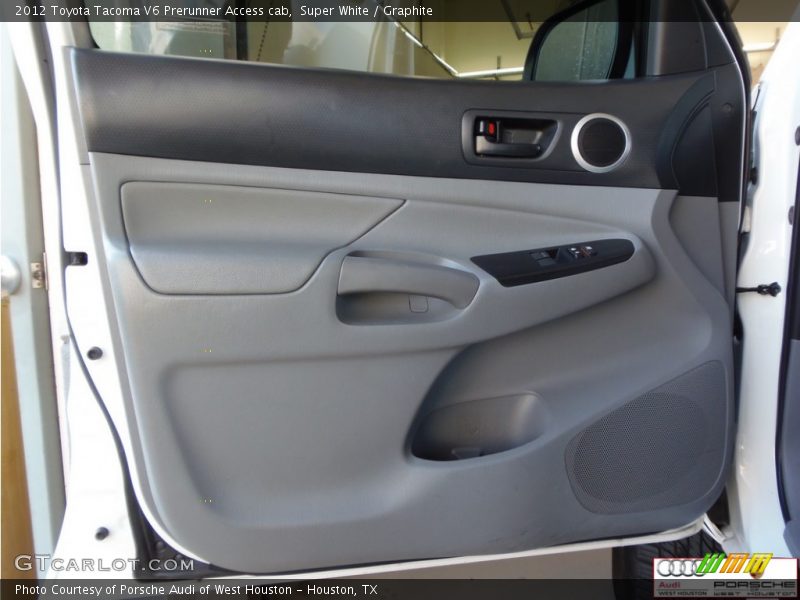 Super White / Graphite 2012 Toyota Tacoma V6 Prerunner Access cab