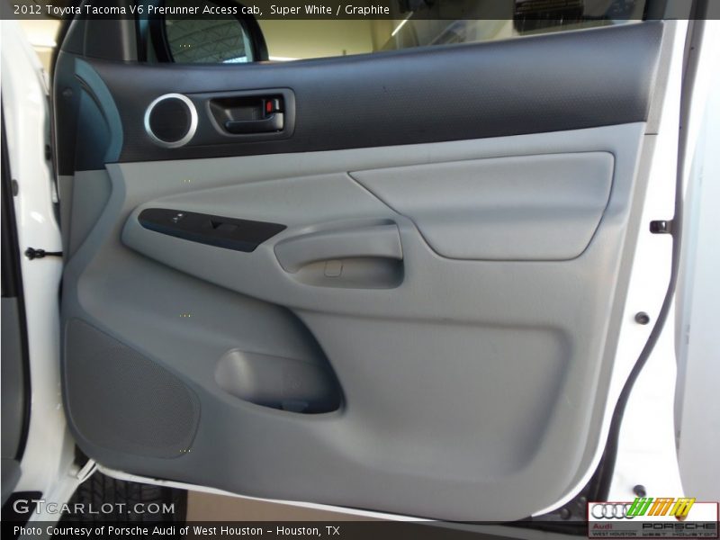 Super White / Graphite 2012 Toyota Tacoma V6 Prerunner Access cab