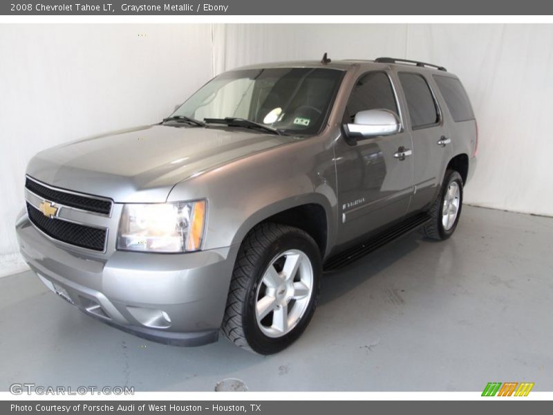 Front 3/4 View of 2008 Tahoe LT
