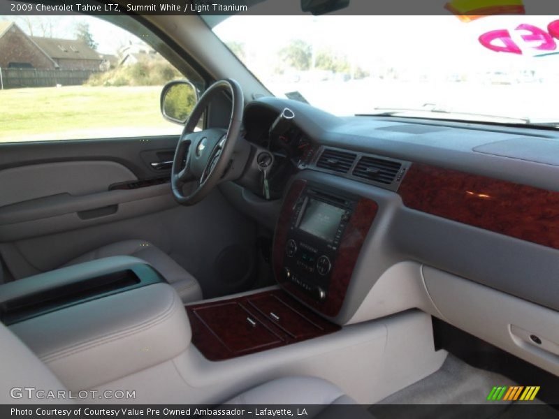 Summit White / Light Titanium 2009 Chevrolet Tahoe LTZ
