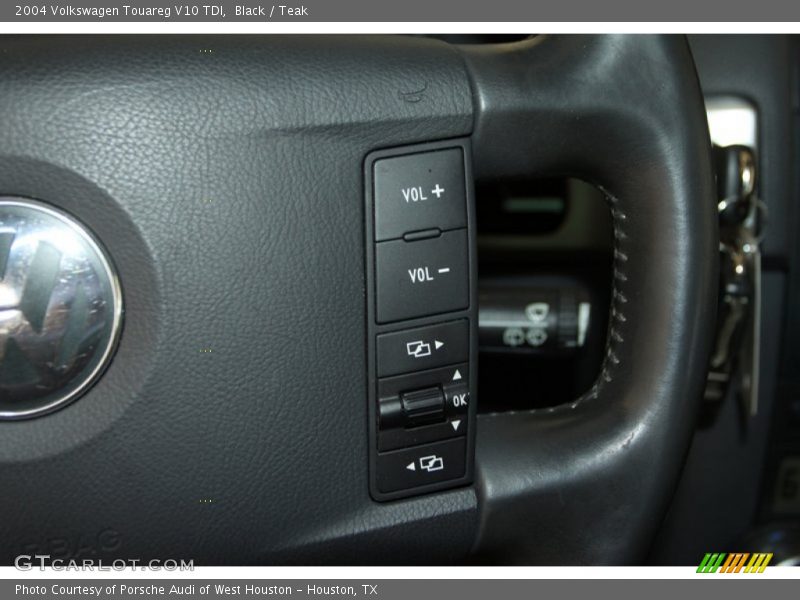 Black / Teak 2004 Volkswagen Touareg V10 TDI