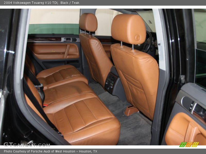 Black / Teak 2004 Volkswagen Touareg V10 TDI