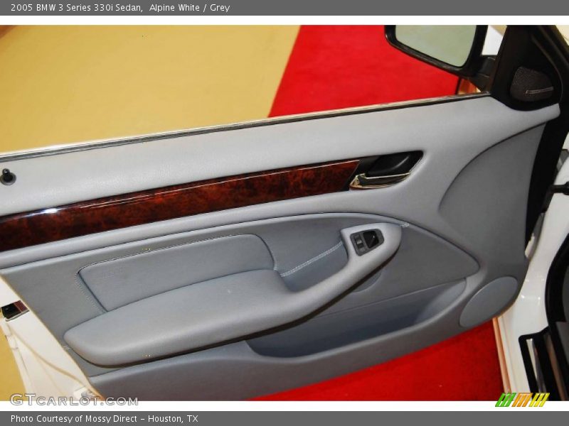 Alpine White / Grey 2005 BMW 3 Series 330i Sedan