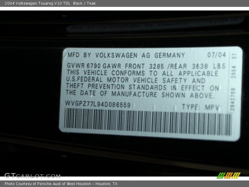Black / Teak 2004 Volkswagen Touareg V10 TDI