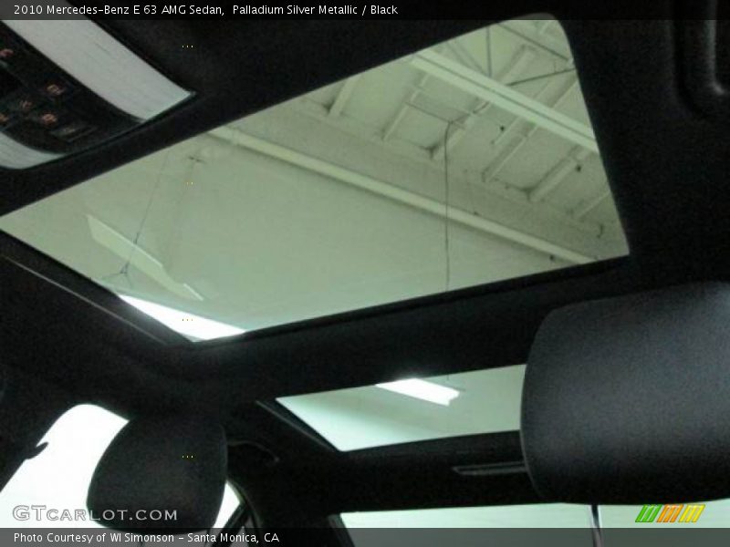 Sunroof of 2010 E 63 AMG Sedan