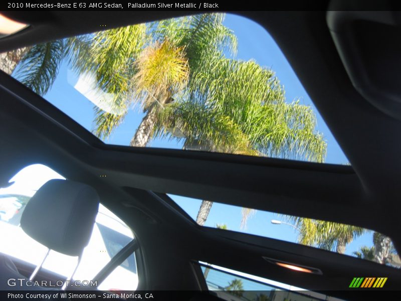 Sunroof of 2010 E 63 AMG Sedan