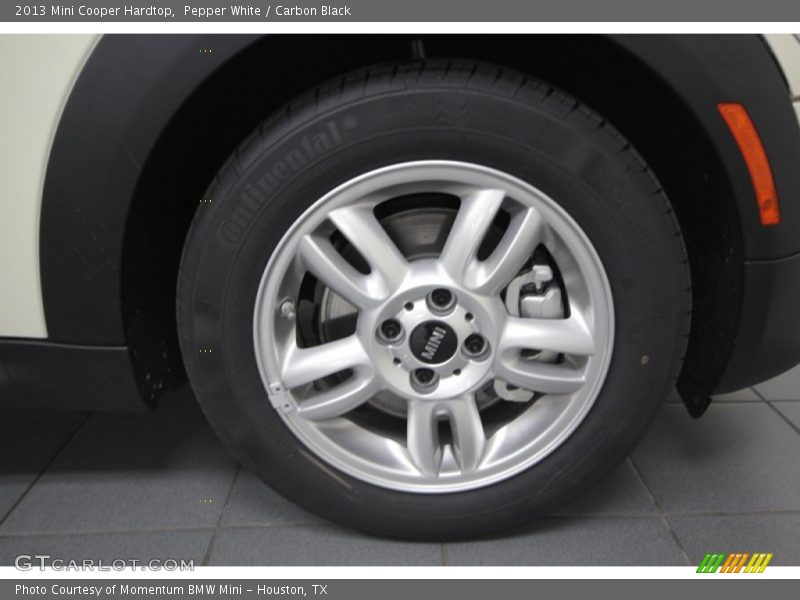 Pepper White / Carbon Black 2013 Mini Cooper Hardtop