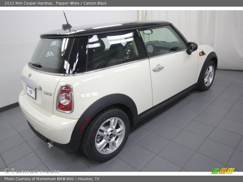 Pepper White / Carbon Black 2013 Mini Cooper Hardtop