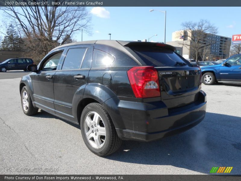 Black / Pastel Slate Gray/Red 2007 Dodge Caliber SXT