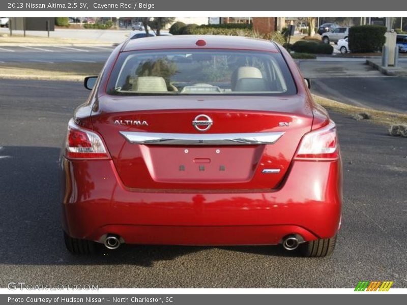 Cayenne Red / Beige 2013 Nissan Altima 2.5 SV