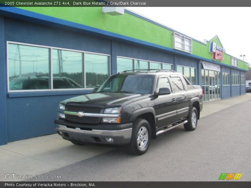 Dark Blue Metallic / Gray/Dark Charcoal 2005 Chevrolet Avalanche Z71 4x4