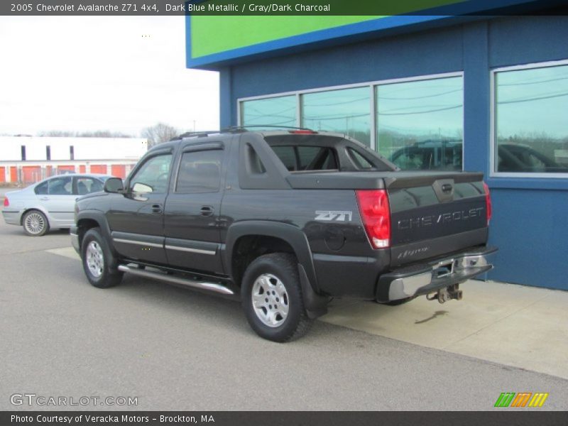 Dark Blue Metallic / Gray/Dark Charcoal 2005 Chevrolet Avalanche Z71 4x4