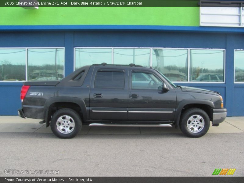 Dark Blue Metallic / Gray/Dark Charcoal 2005 Chevrolet Avalanche Z71 4x4