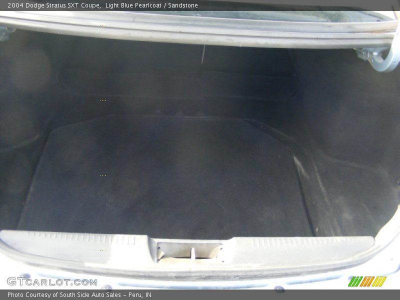 2004 Stratus SXT Coupe Trunk