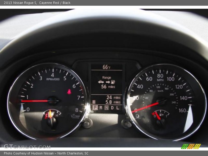 Cayenne Red / Black 2013 Nissan Rogue S