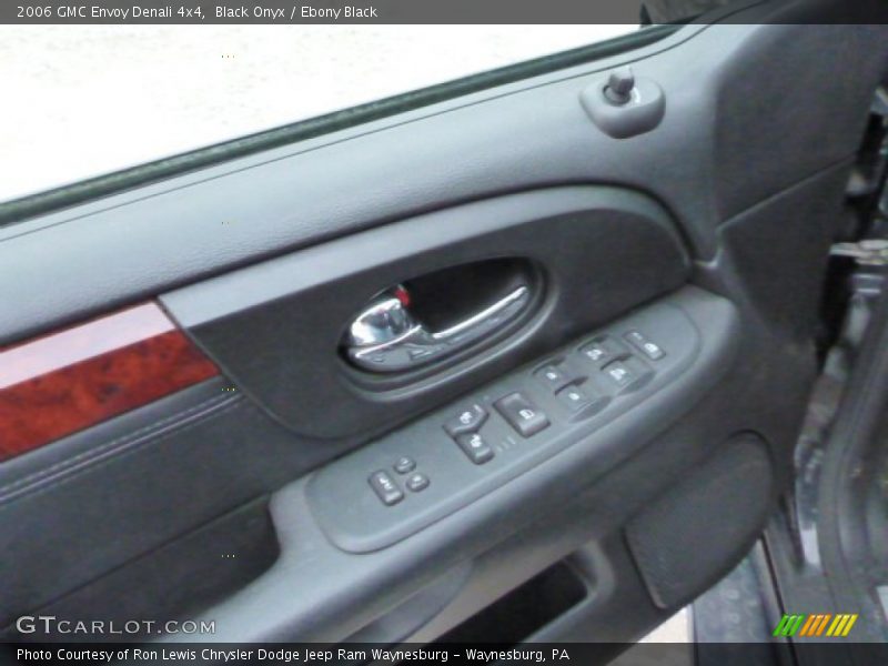 Black Onyx / Ebony Black 2006 GMC Envoy Denali 4x4