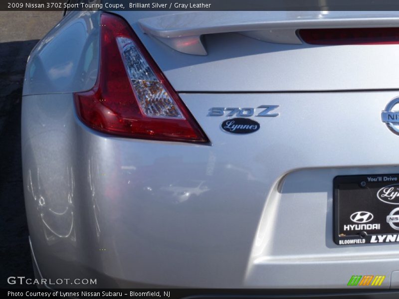 Brilliant Silver / Gray Leather 2009 Nissan 370Z Sport Touring Coupe