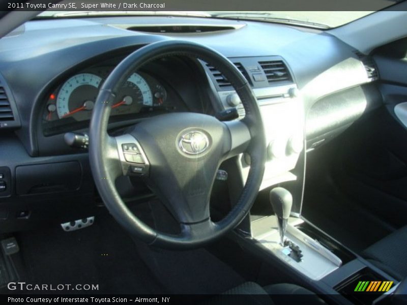 Super White / Dark Charcoal 2011 Toyota Camry SE