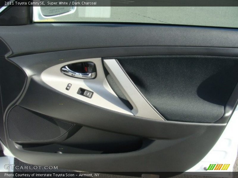 Super White / Dark Charcoal 2011 Toyota Camry SE