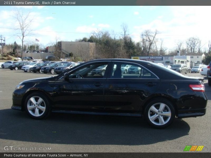 Black / Dark Charcoal 2011 Toyota Camry SE