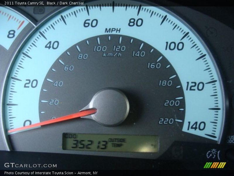 Black / Dark Charcoal 2011 Toyota Camry SE