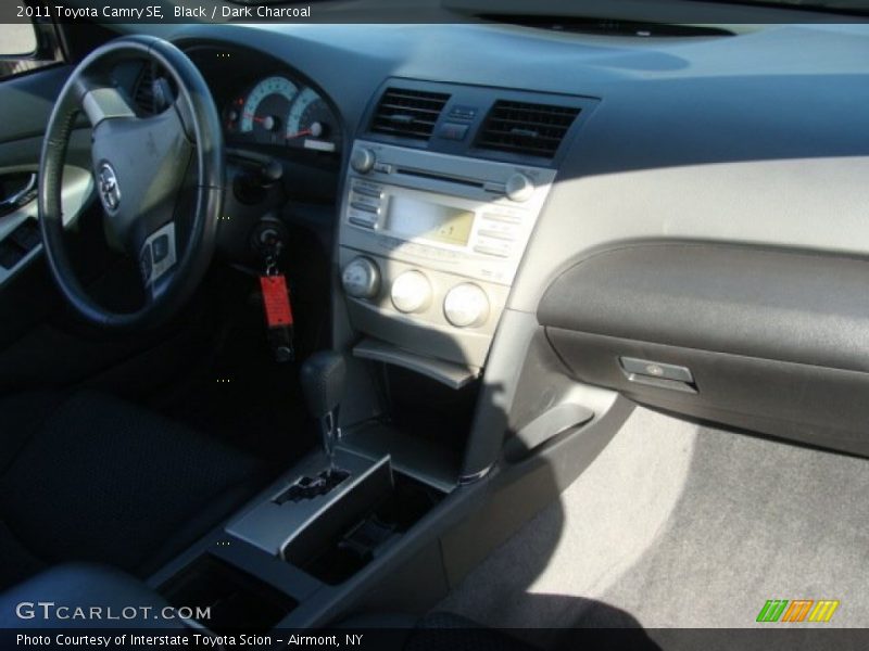 Black / Dark Charcoal 2011 Toyota Camry SE