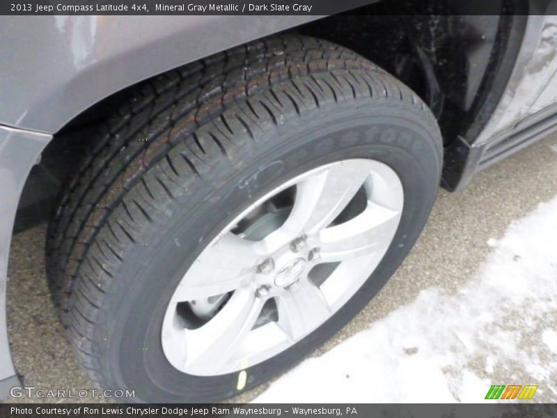 Mineral Gray Metallic / Dark Slate Gray 2013 Jeep Compass Latitude 4x4
