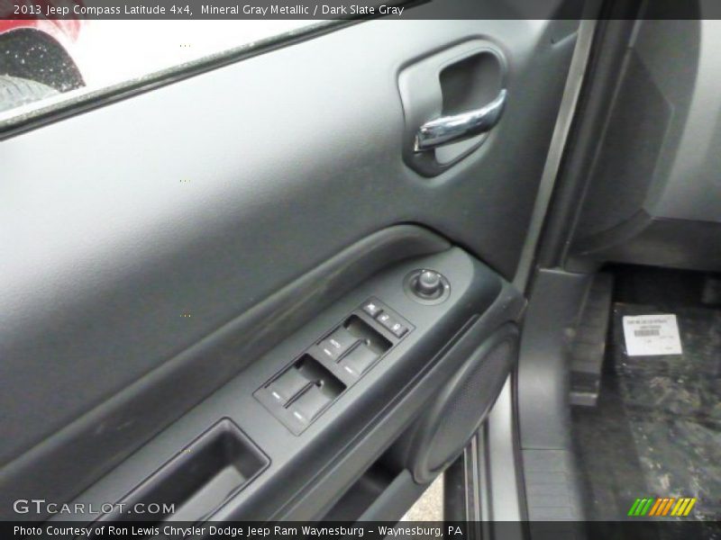 Mineral Gray Metallic / Dark Slate Gray 2013 Jeep Compass Latitude 4x4