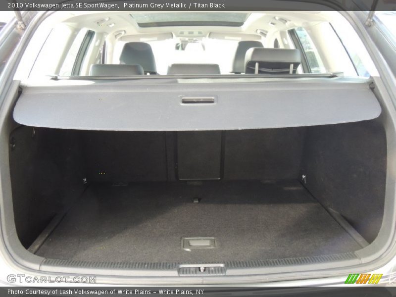  2010 Jetta SE SportWagen Trunk