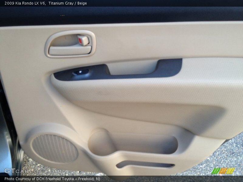 Titanium Gray / Beige 2009 Kia Rondo LX V6