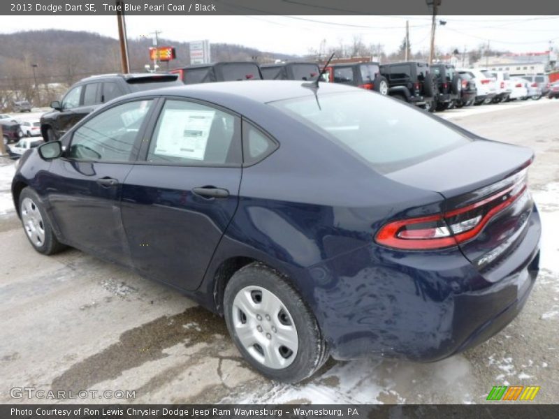 True Blue Pearl Coat / Black 2013 Dodge Dart SE