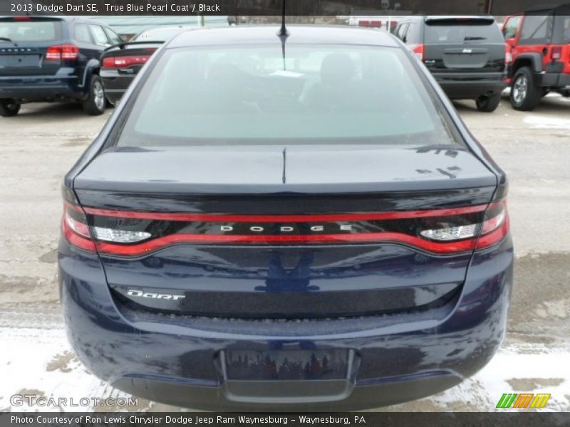 True Blue Pearl Coat / Black 2013 Dodge Dart SE