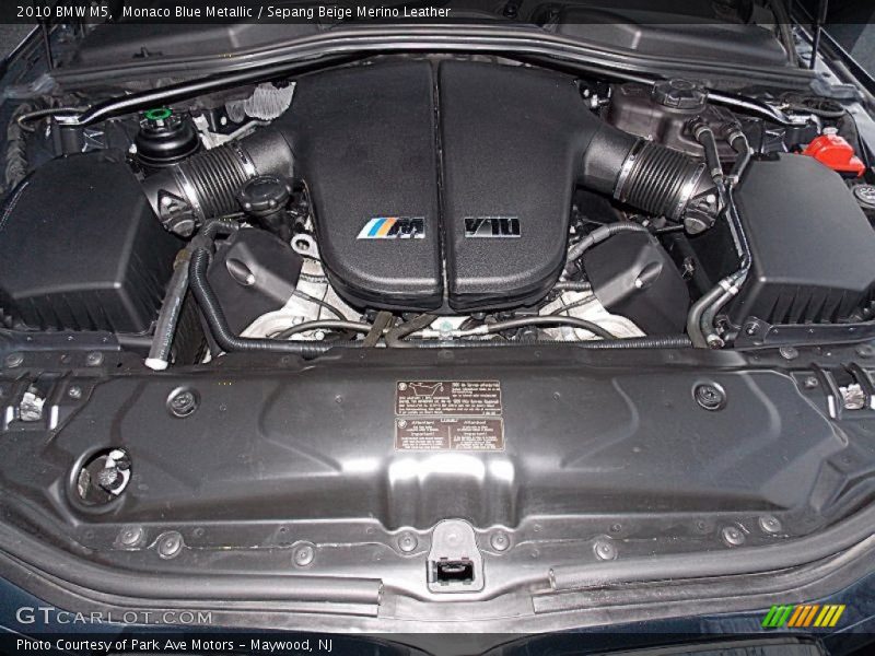 2010 M5  Engine - 5.0 Liter M DOHC 40-Valve VVT V10