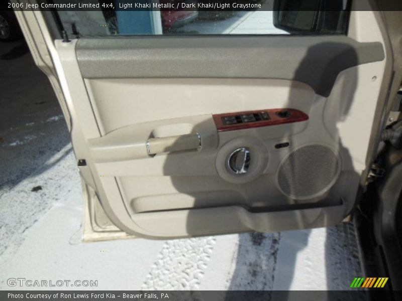 Light Khaki Metallic / Dark Khaki/Light Graystone 2006 Jeep Commander Limited 4x4