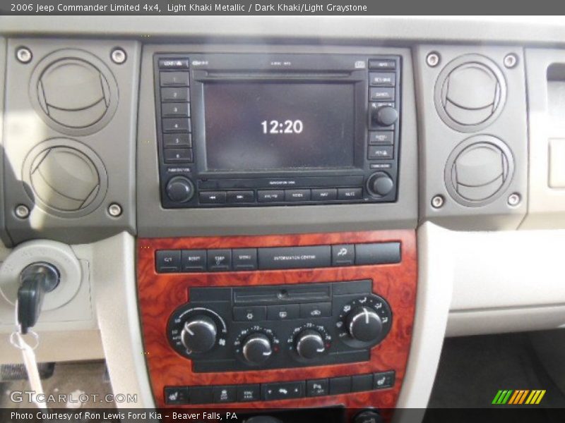 Light Khaki Metallic / Dark Khaki/Light Graystone 2006 Jeep Commander Limited 4x4