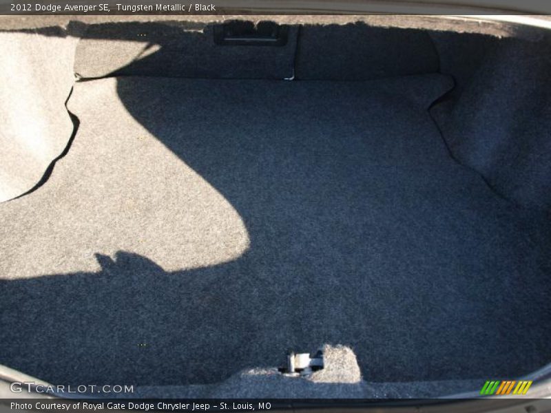 Tungsten Metallic / Black 2012 Dodge Avenger SE