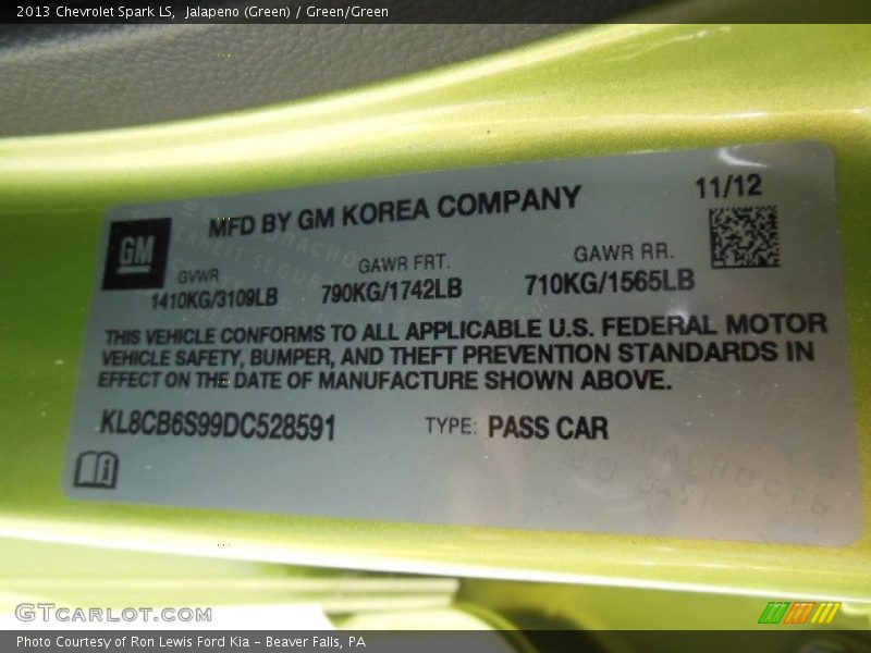 Jalapeno (Green) / Green/Green 2013 Chevrolet Spark LS