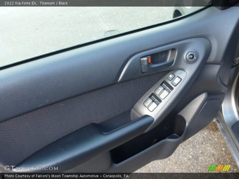 Titanium / Black 2012 Kia Forte EX