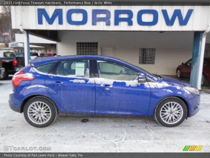 Performance Blue / Arctic White 2013 Ford Focus Titanium Hatchback