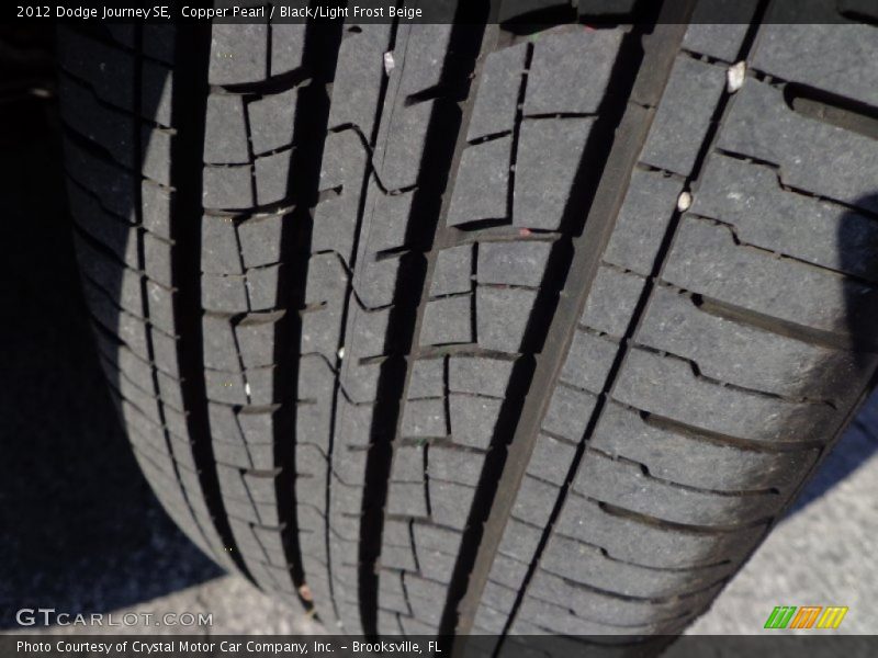 Copper Pearl / Black/Light Frost Beige 2012 Dodge Journey SE
