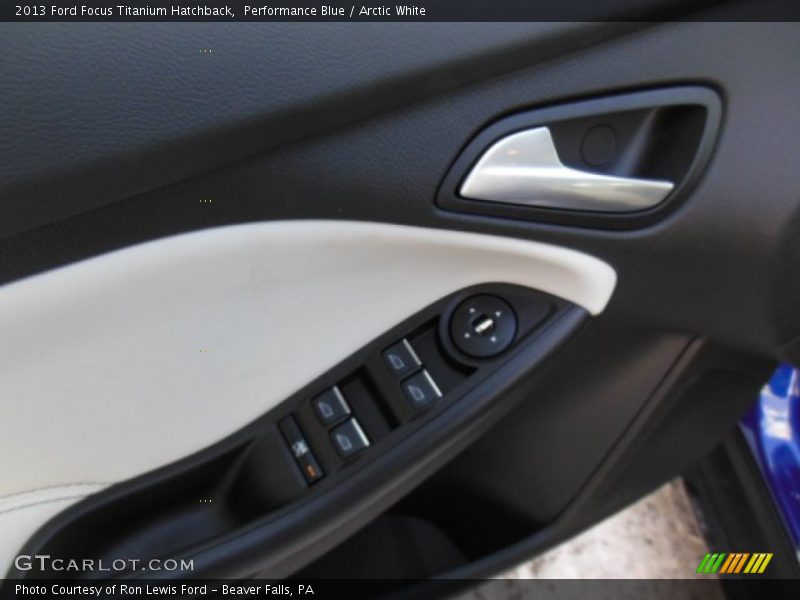 Performance Blue / Arctic White 2013 Ford Focus Titanium Hatchback