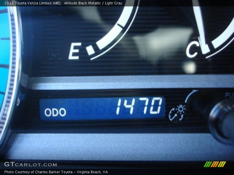 Attitude Black Metallic / Light Gray 2013 Toyota Venza Limited AWD