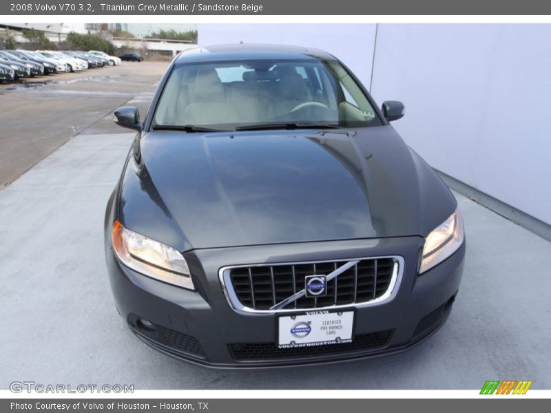 Titanium Grey Metallic / Sandstone Beige 2008 Volvo V70 3.2